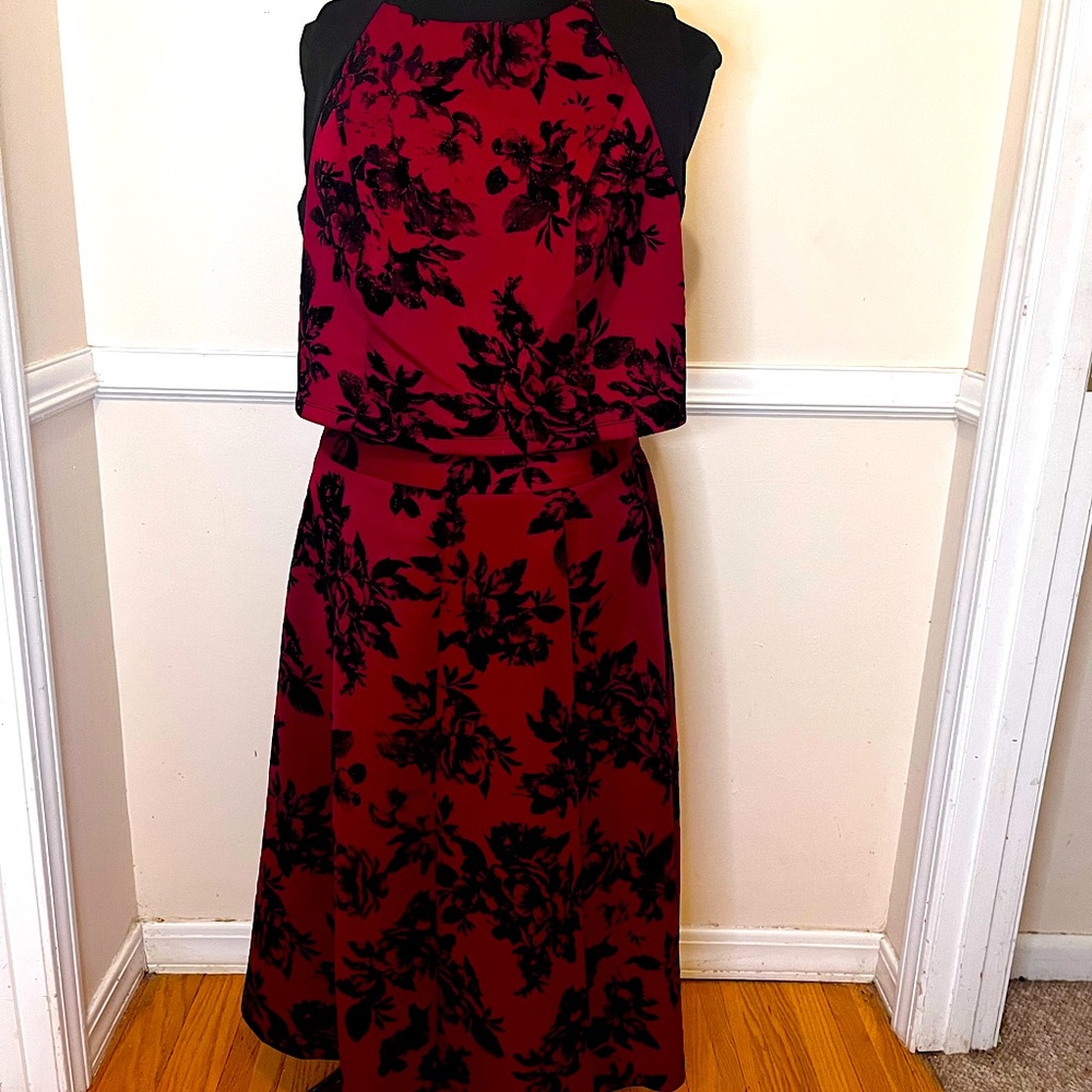 Ready for holiday and winter events. Dressy Crimson & Black skirt set
